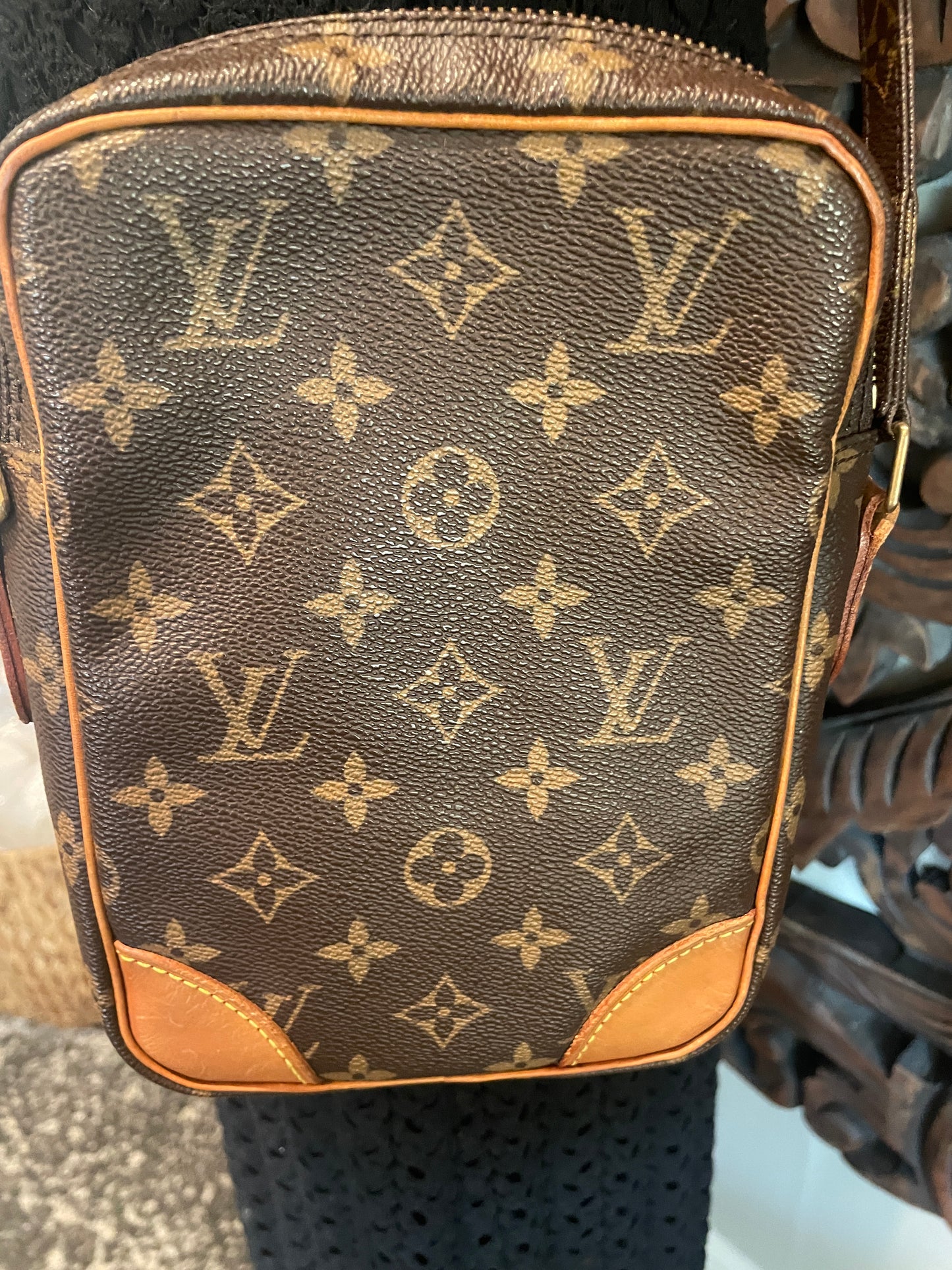 LOUIS VUITTON DANUBE