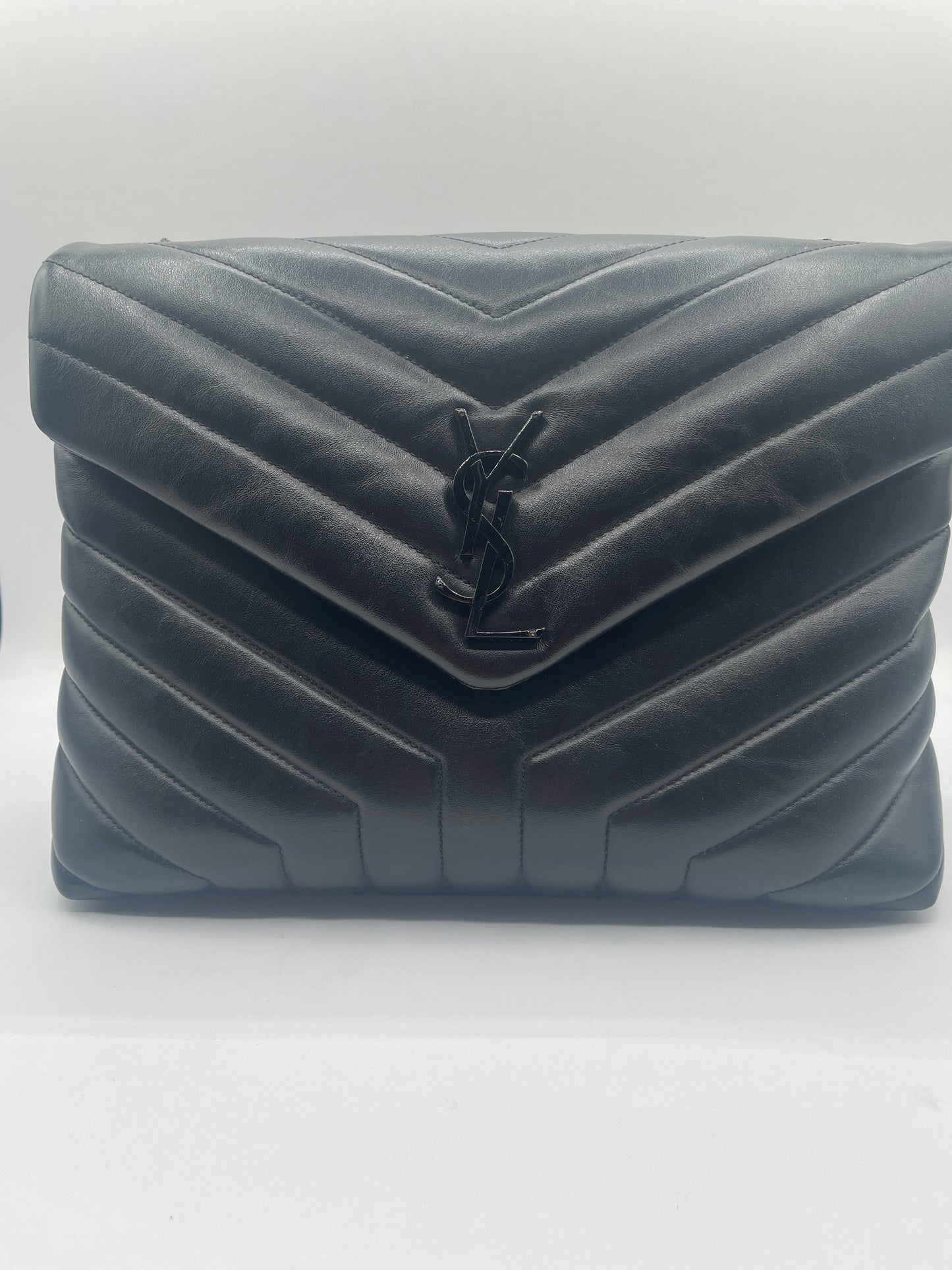 YSL MEDIUM LOULOU Y STITCH, LAMBSKIN BLACK on BLACK w/ DUST BAG