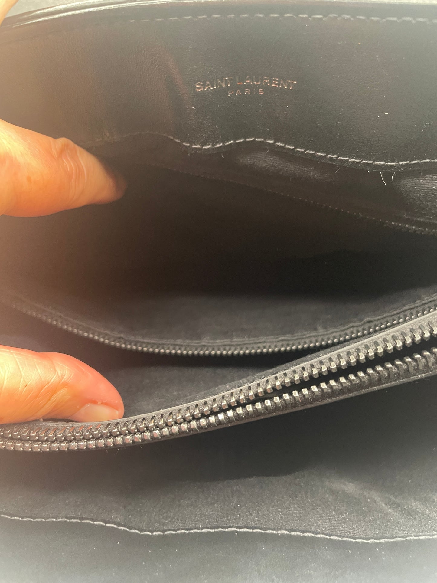 YSL MEDIUM LOULOU Y STITCH, LAMBSKIN BLACK on BLACK w/ DUST BAG