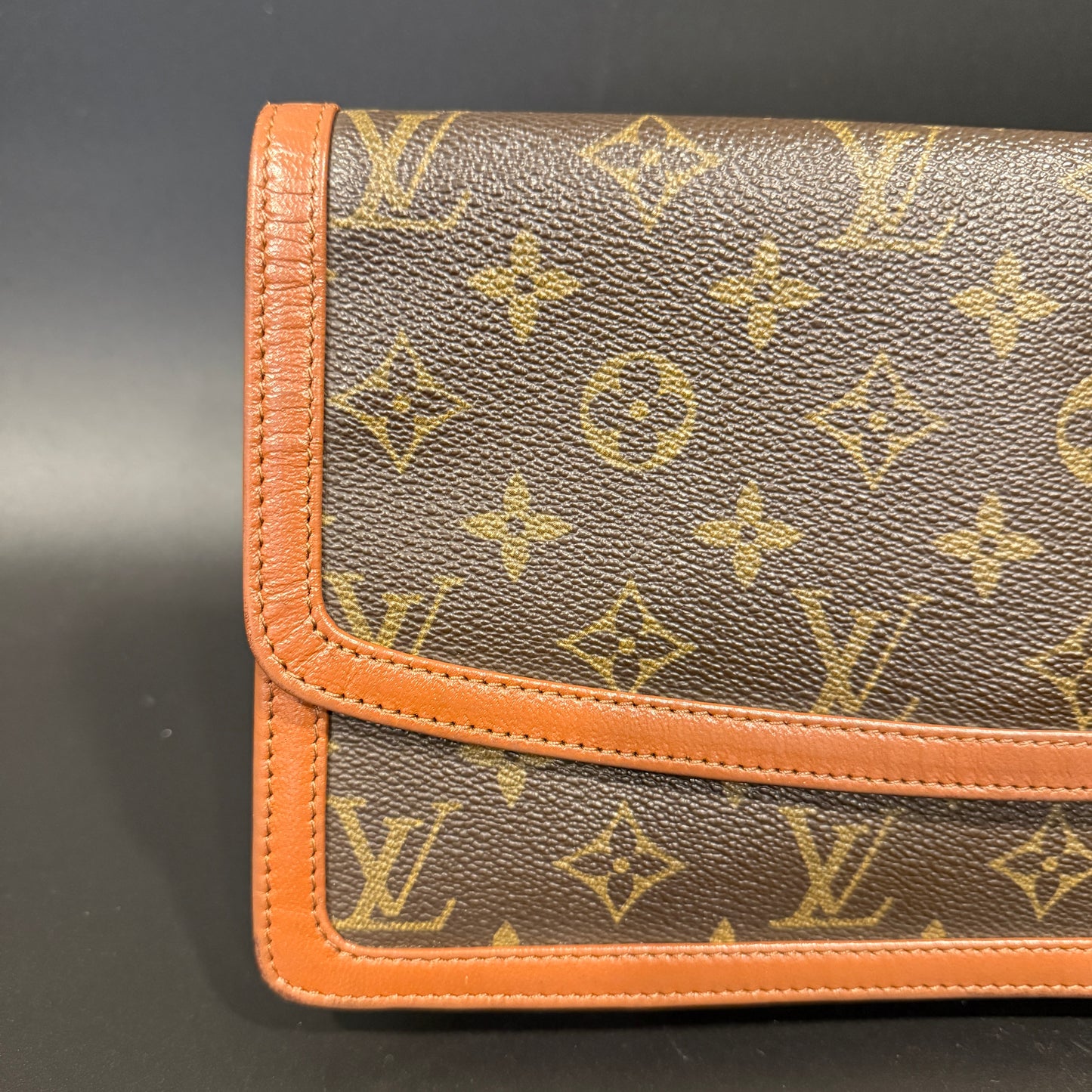 Louis Vuitton Pochette Dame Medium