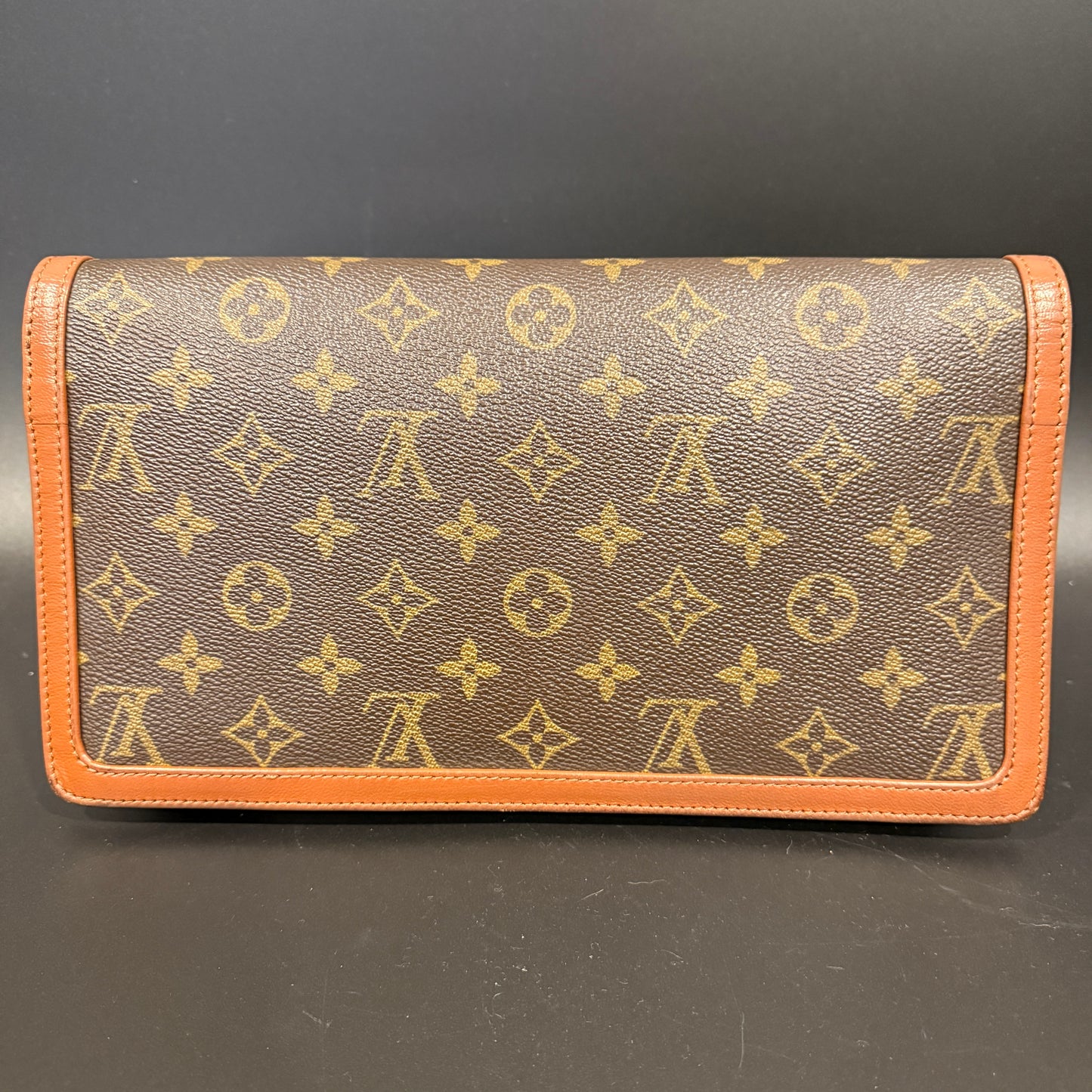 Louis Vuitton Pochette Dame Medium