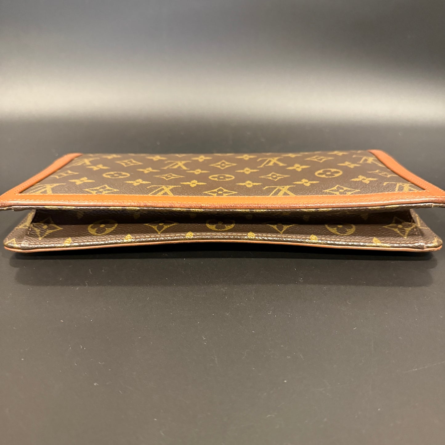 Louis Vuitton Pochette Dame Medium