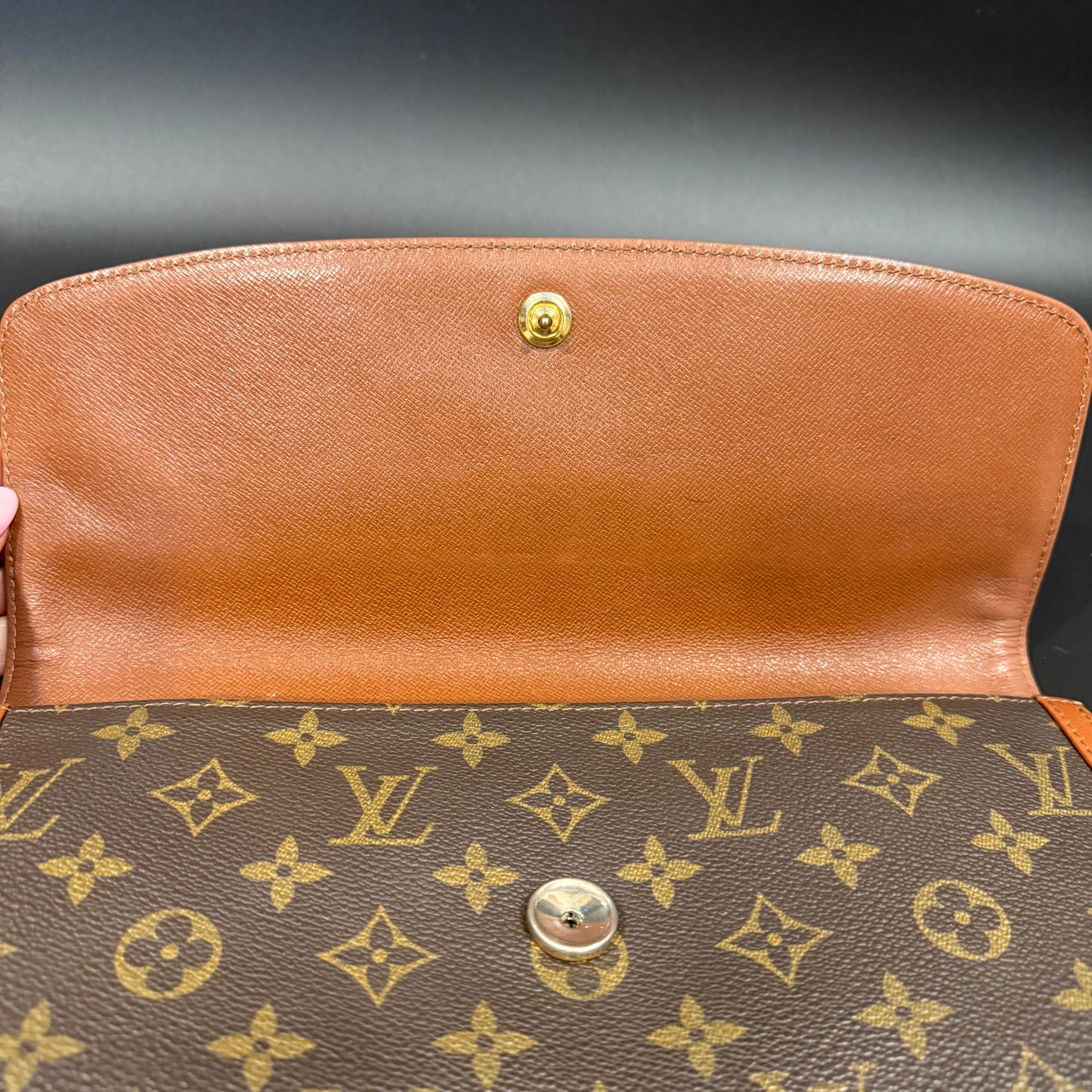 Louis Vuitton Pochette Dame Medium