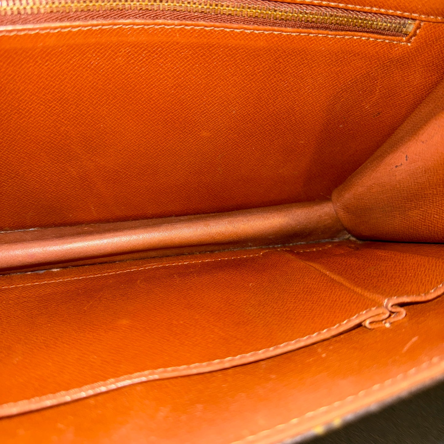 Louis Vuitton Pochette Dame Medium