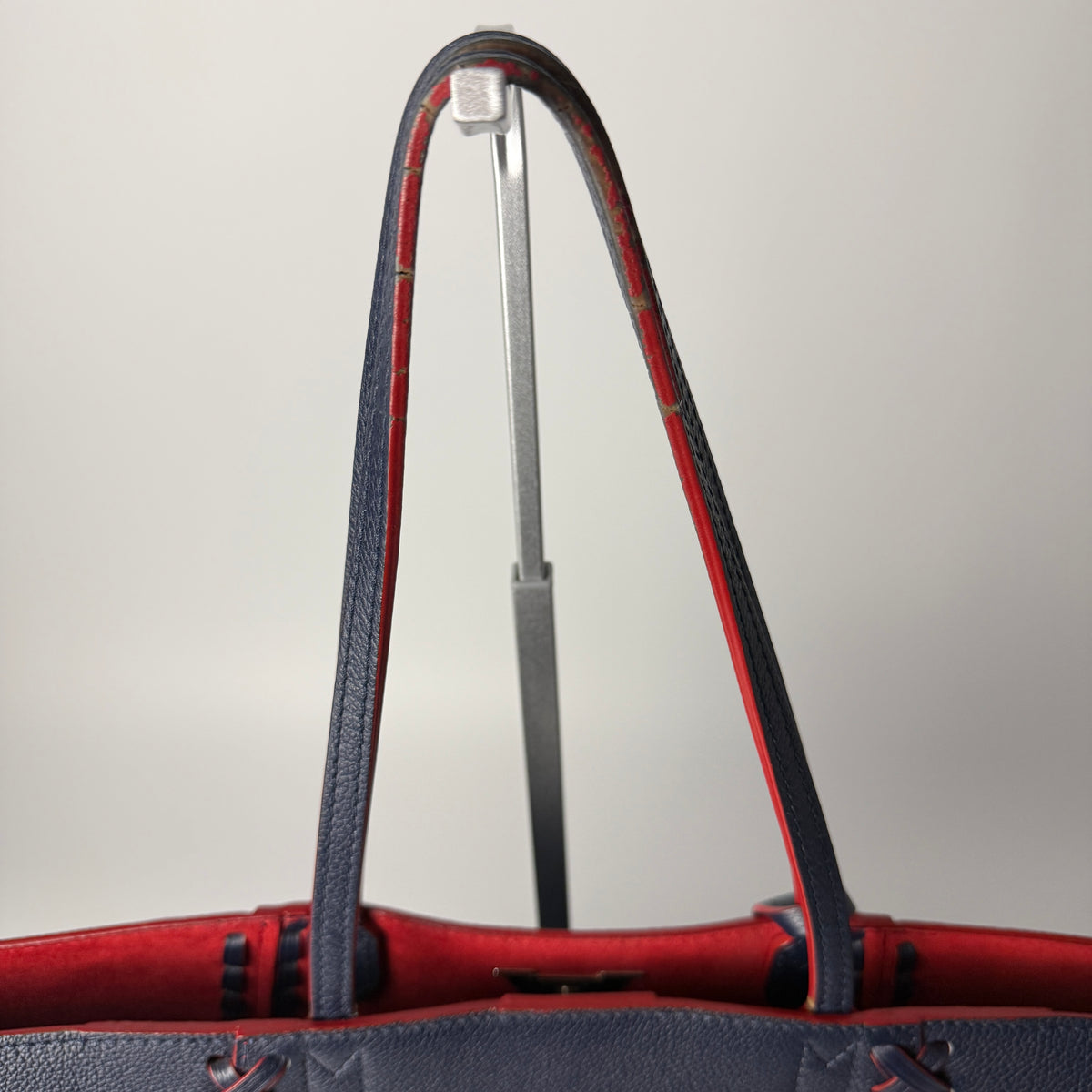 Louis Vuitton LockMe