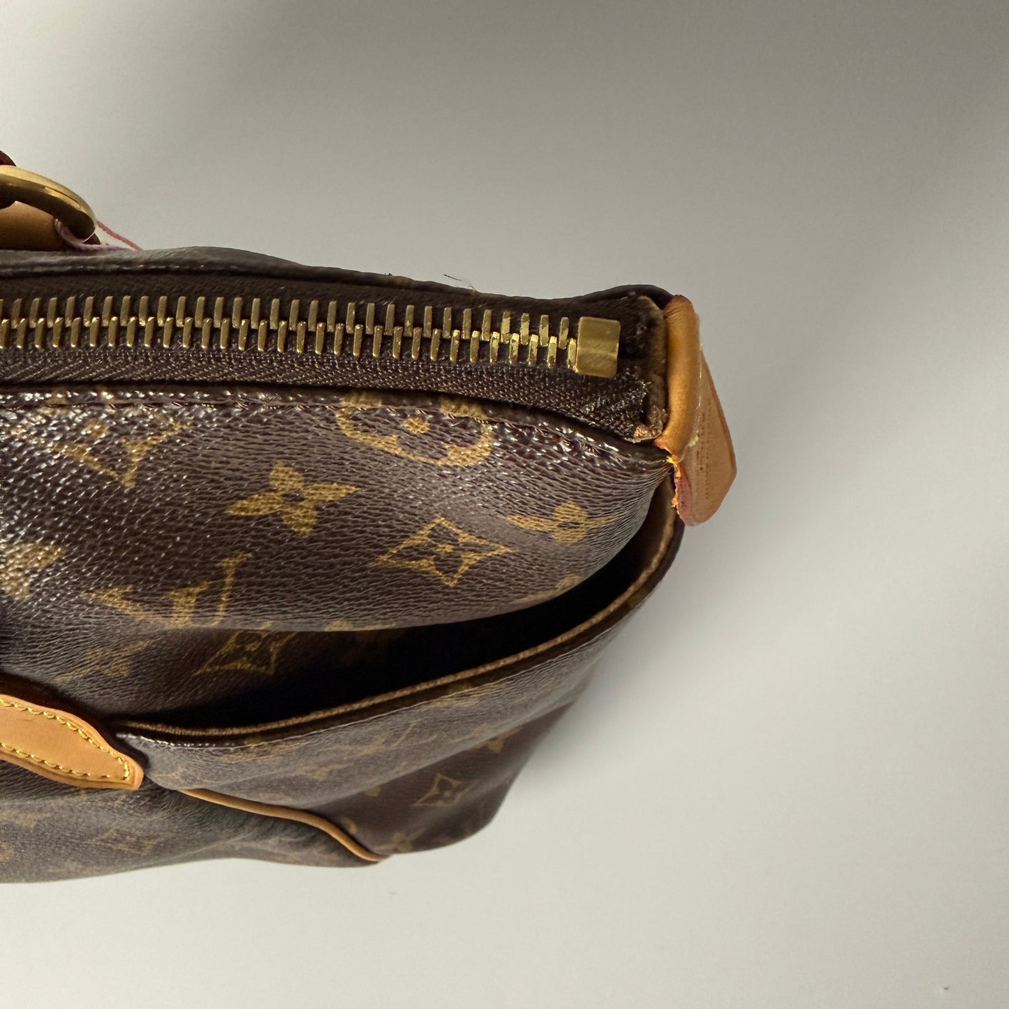 Louis Vuitton Totally