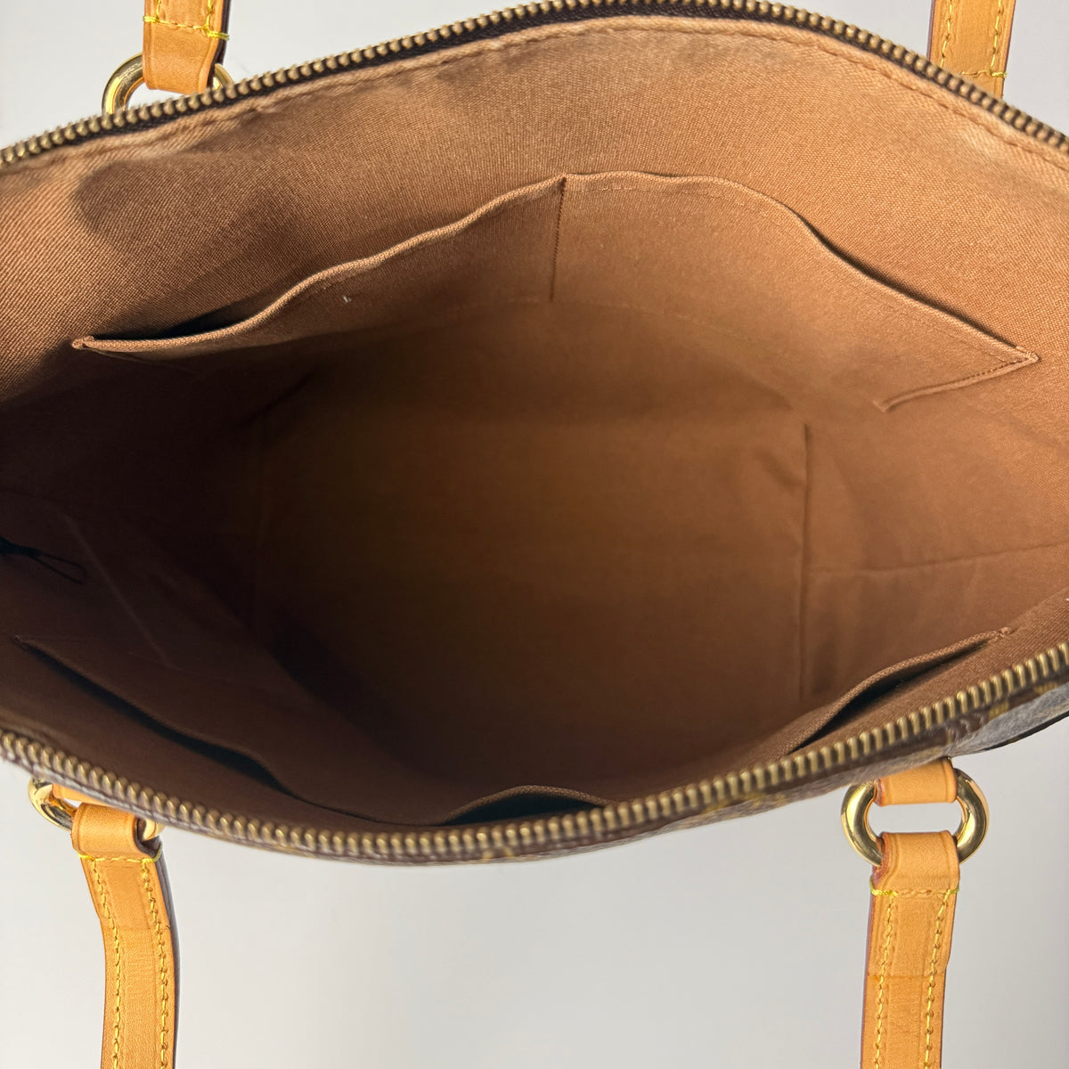 Louis Vuitton Totally
