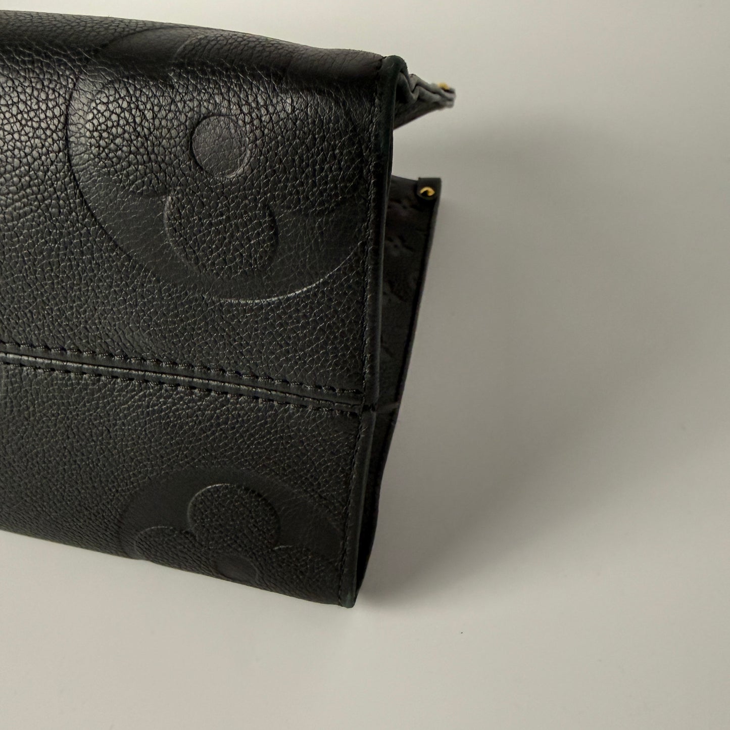 Louis Vuitton OnTheGo