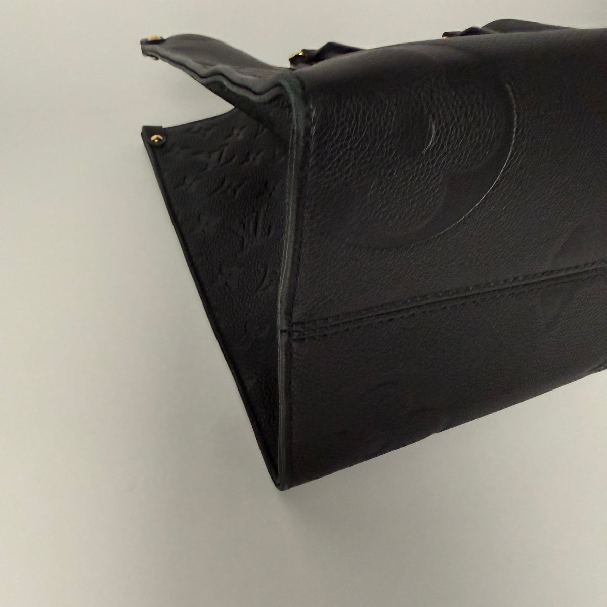 Louis Vuitton OnTheGo