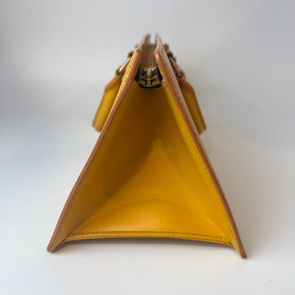 Louis Vuitton Sac Triangle