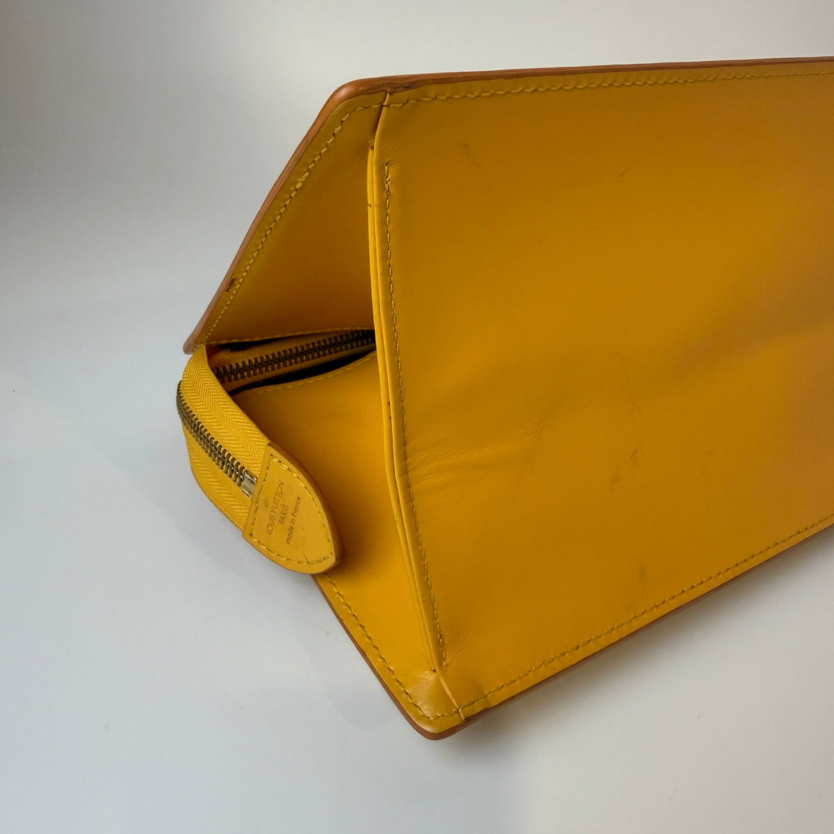 Louis Vuitton Sac Triangle