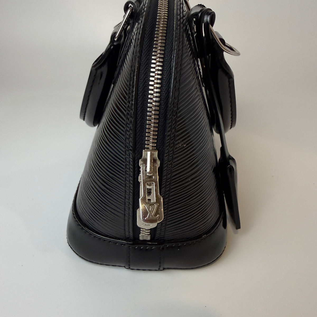 Louis Vuitton Alma BB
