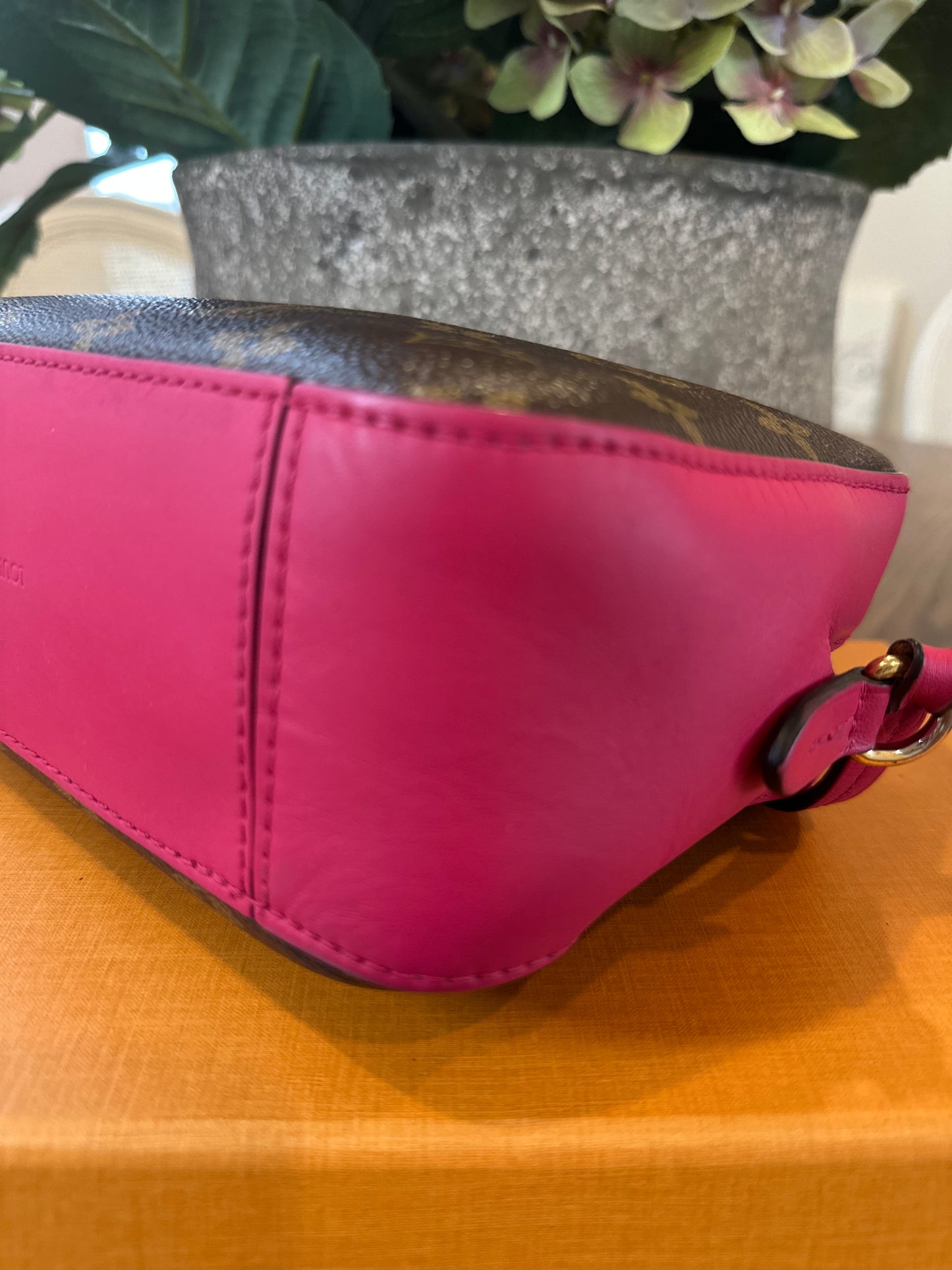 Louis Vuitton Saintonge