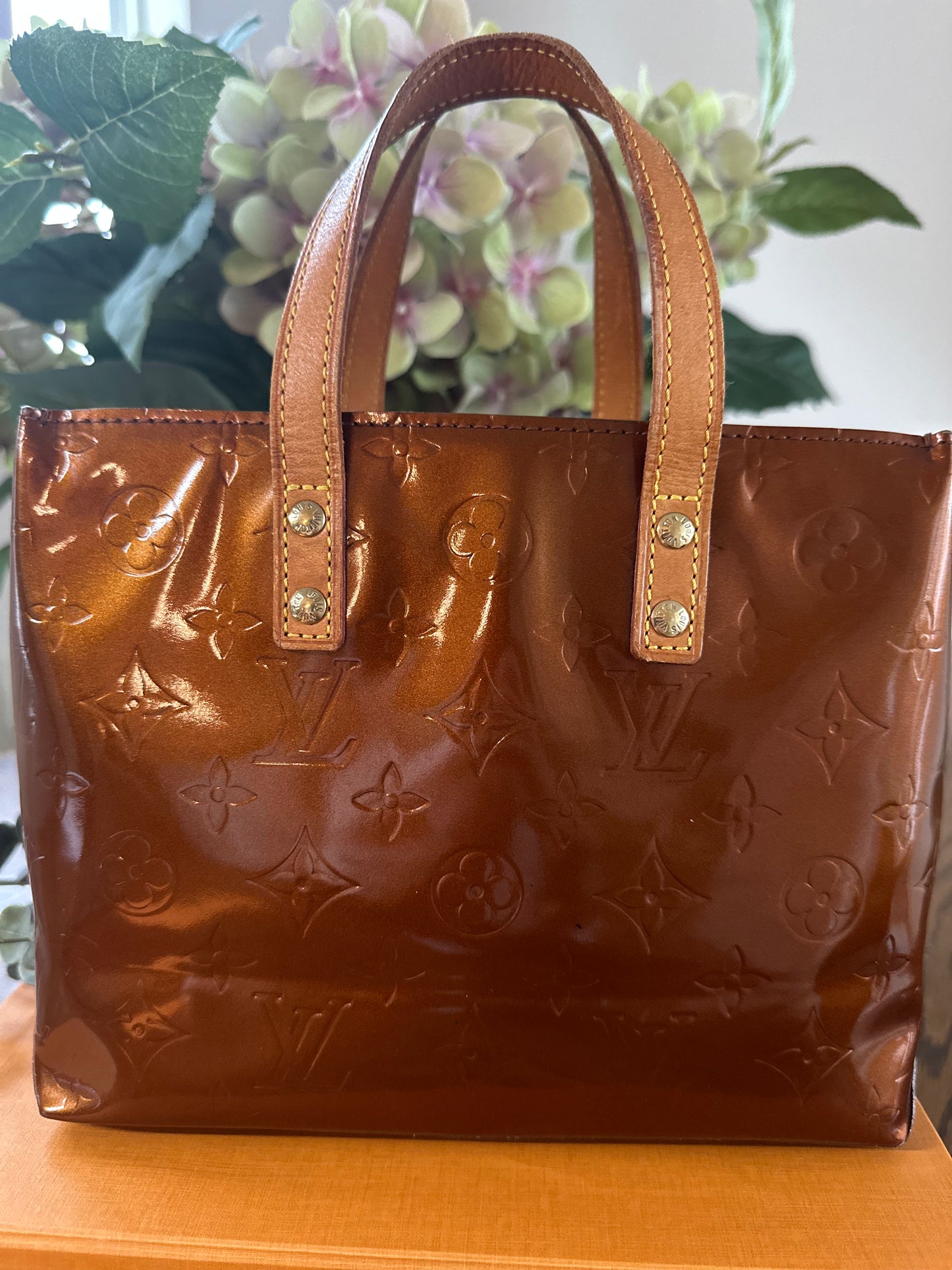 Louis Vuitton Reade
