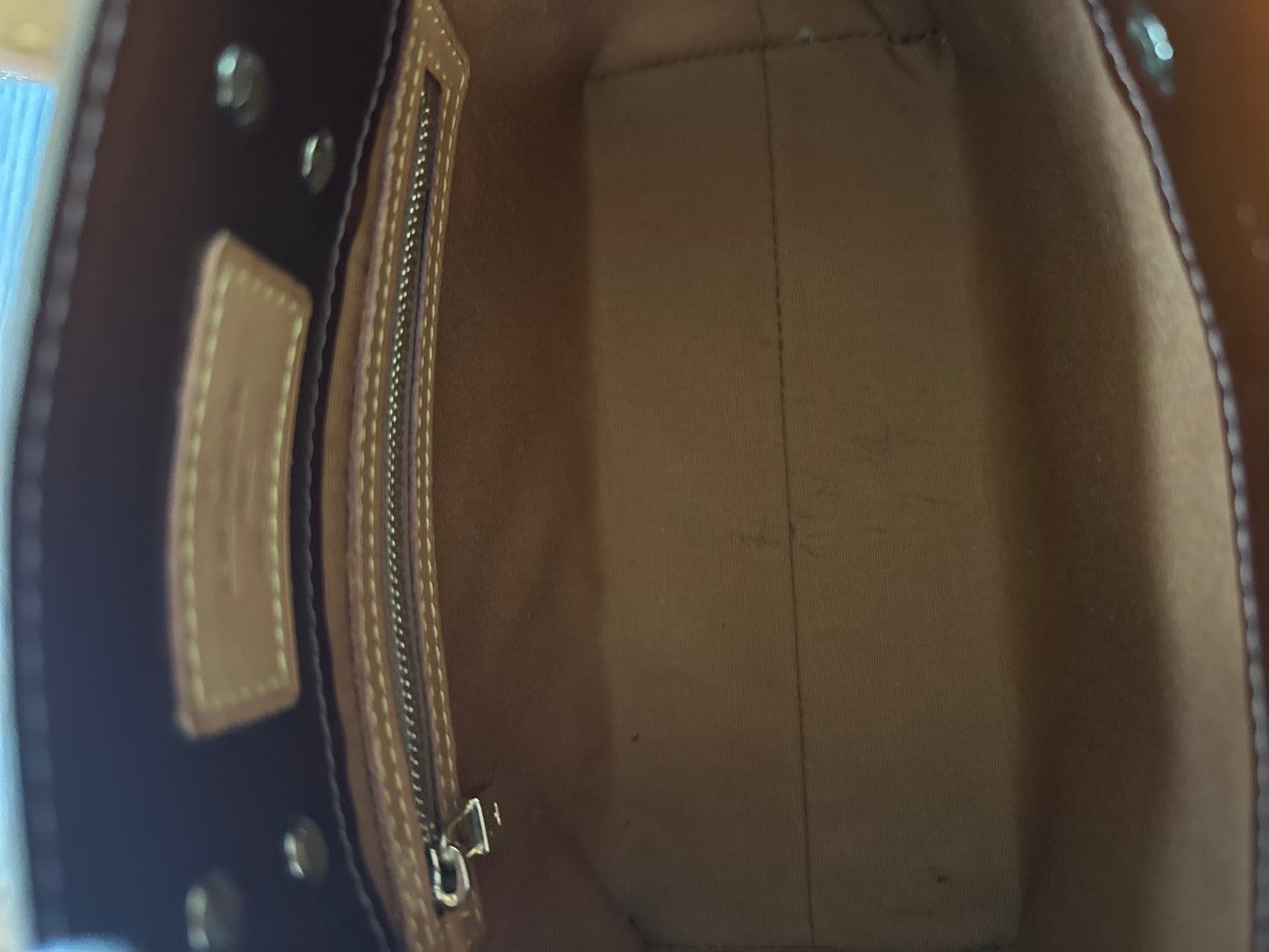 Louis Vuitton Reade