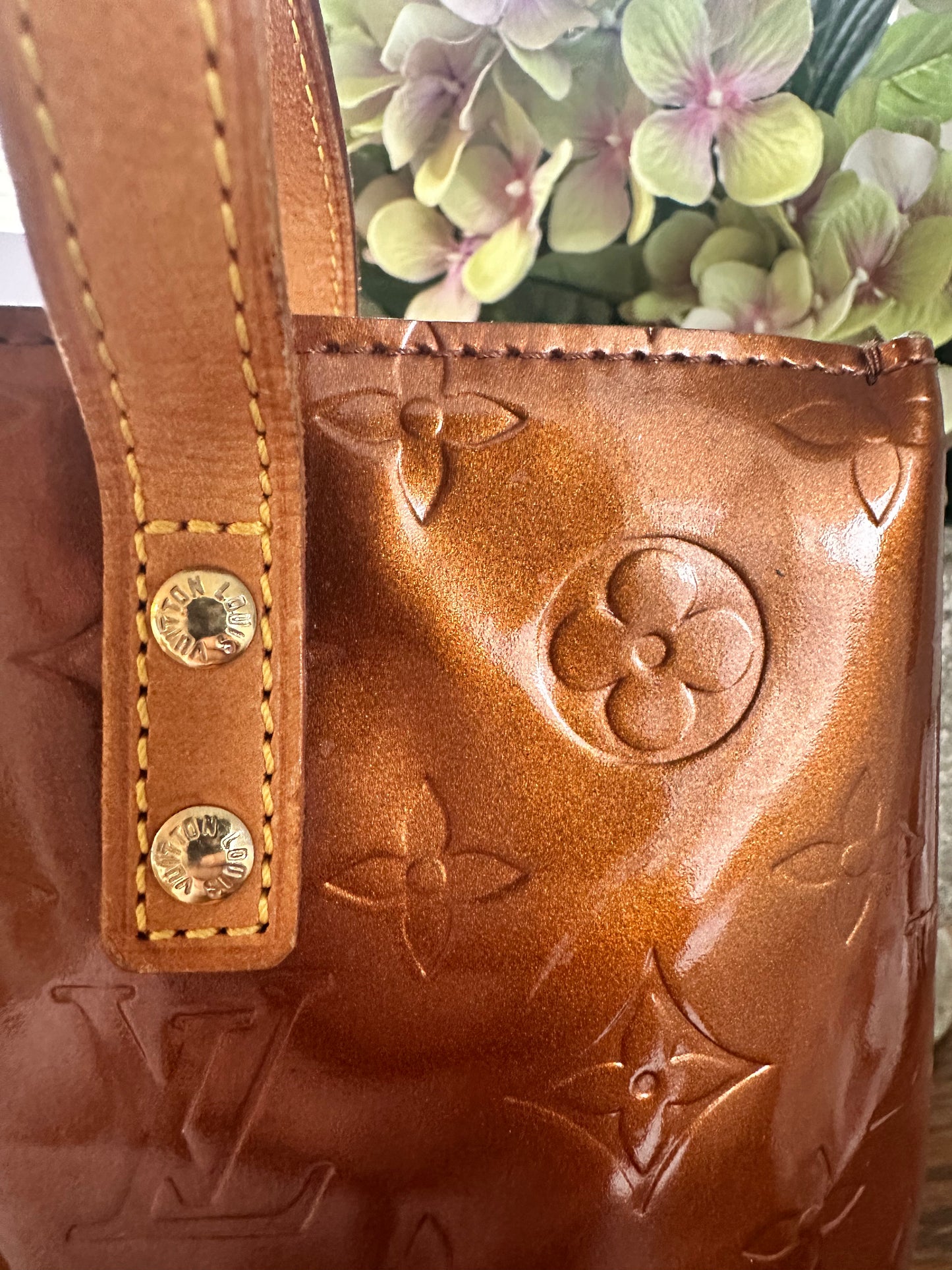 Louis Vuitton Reade