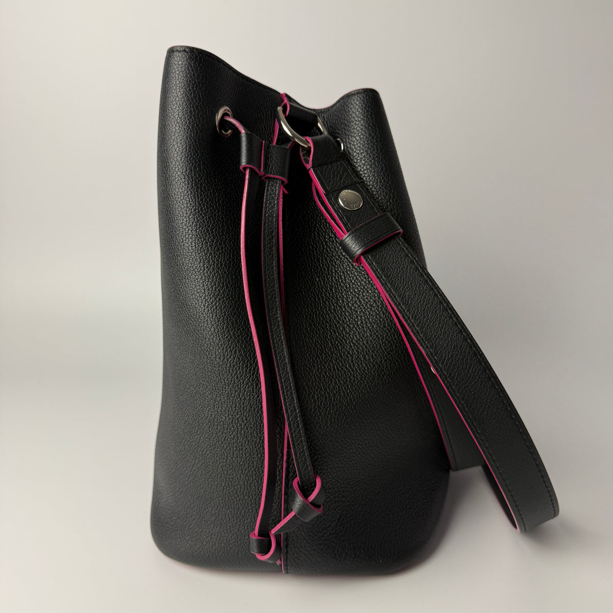 Louis Vuitton LockMe