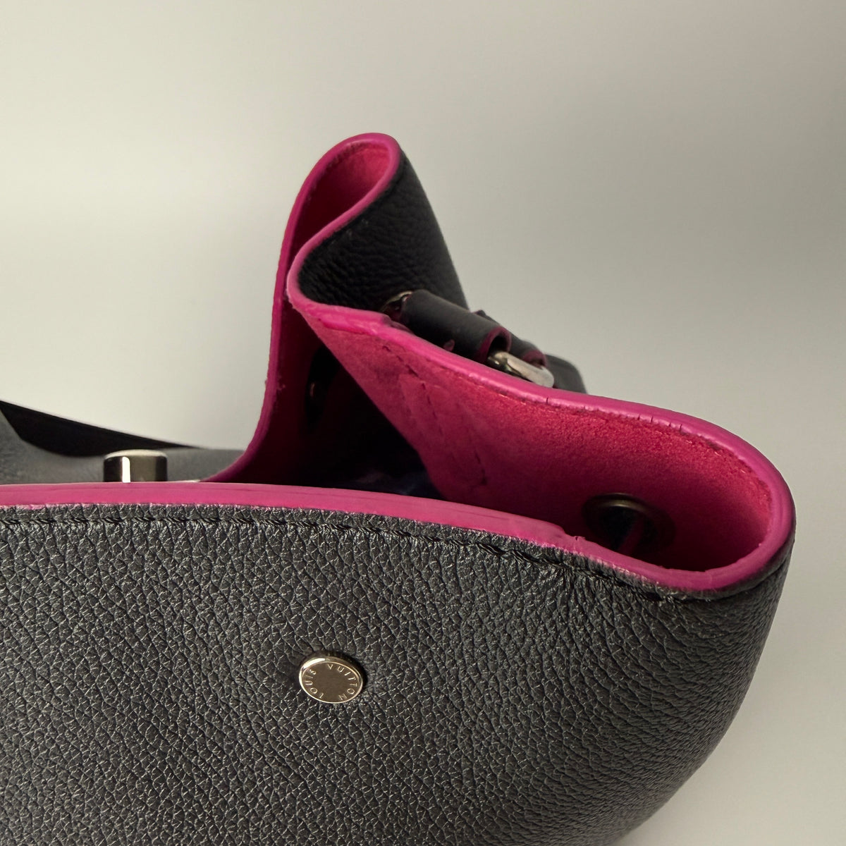Louis Vuitton LockMe