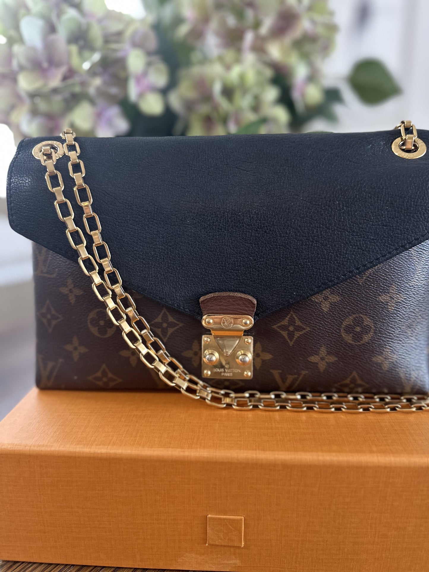 Louis Vuitton Chain Pallas