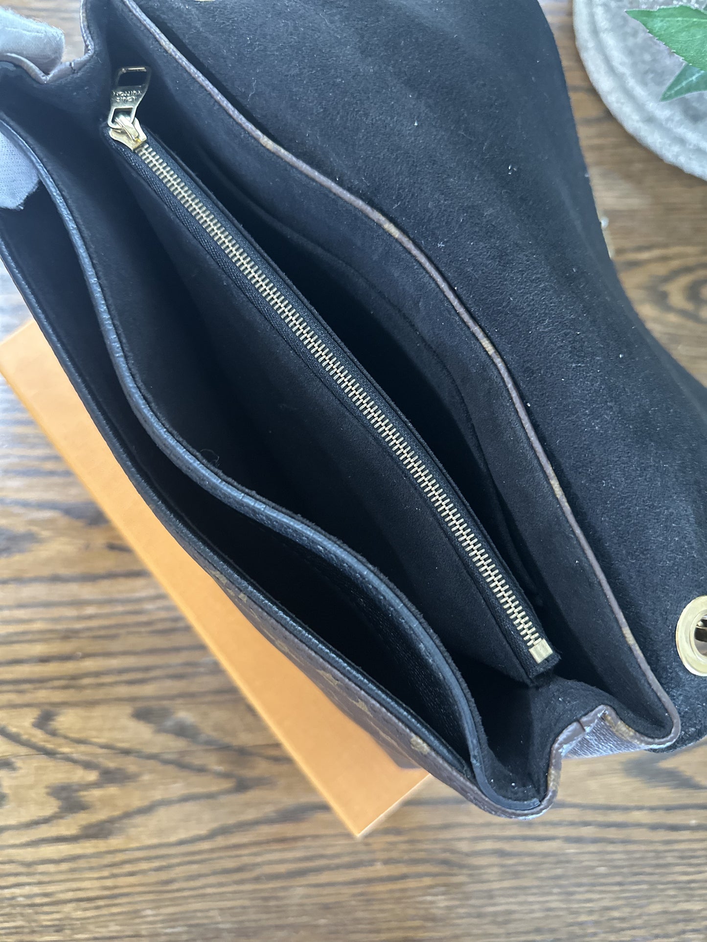 Louis Vuitton Chain Pallas