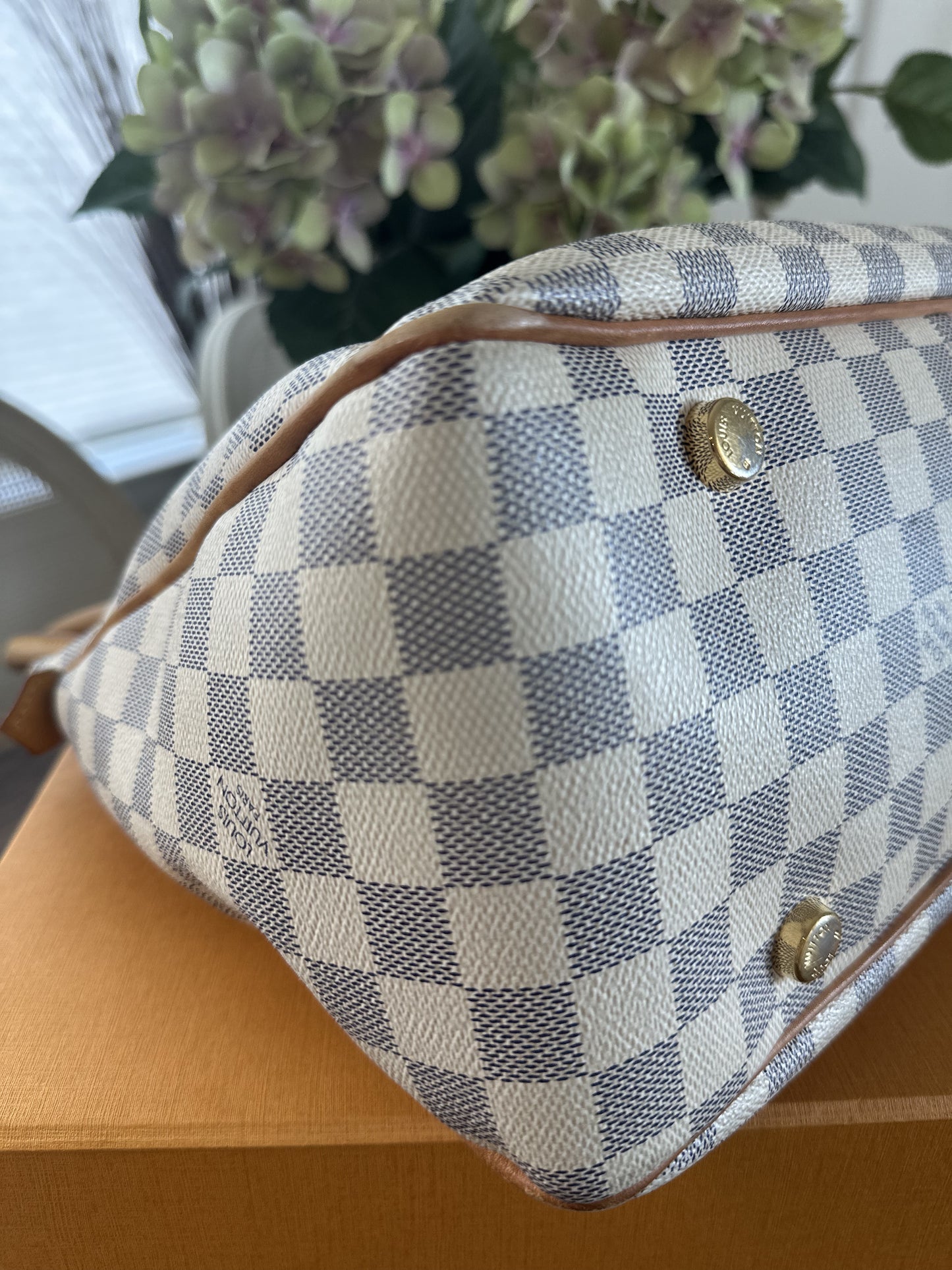 Louis Vuitton Figheri PM