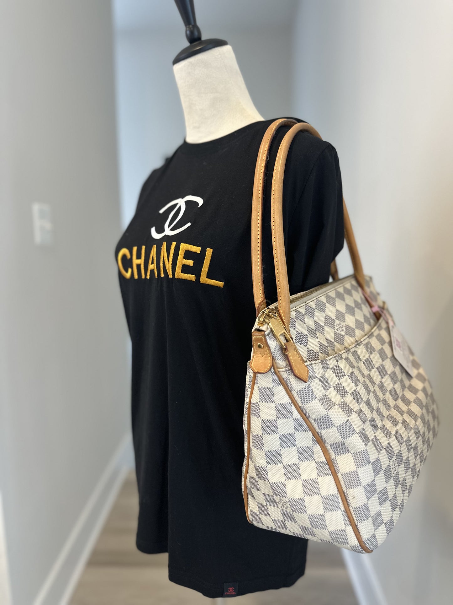 Louis Vuitton Figheri PM