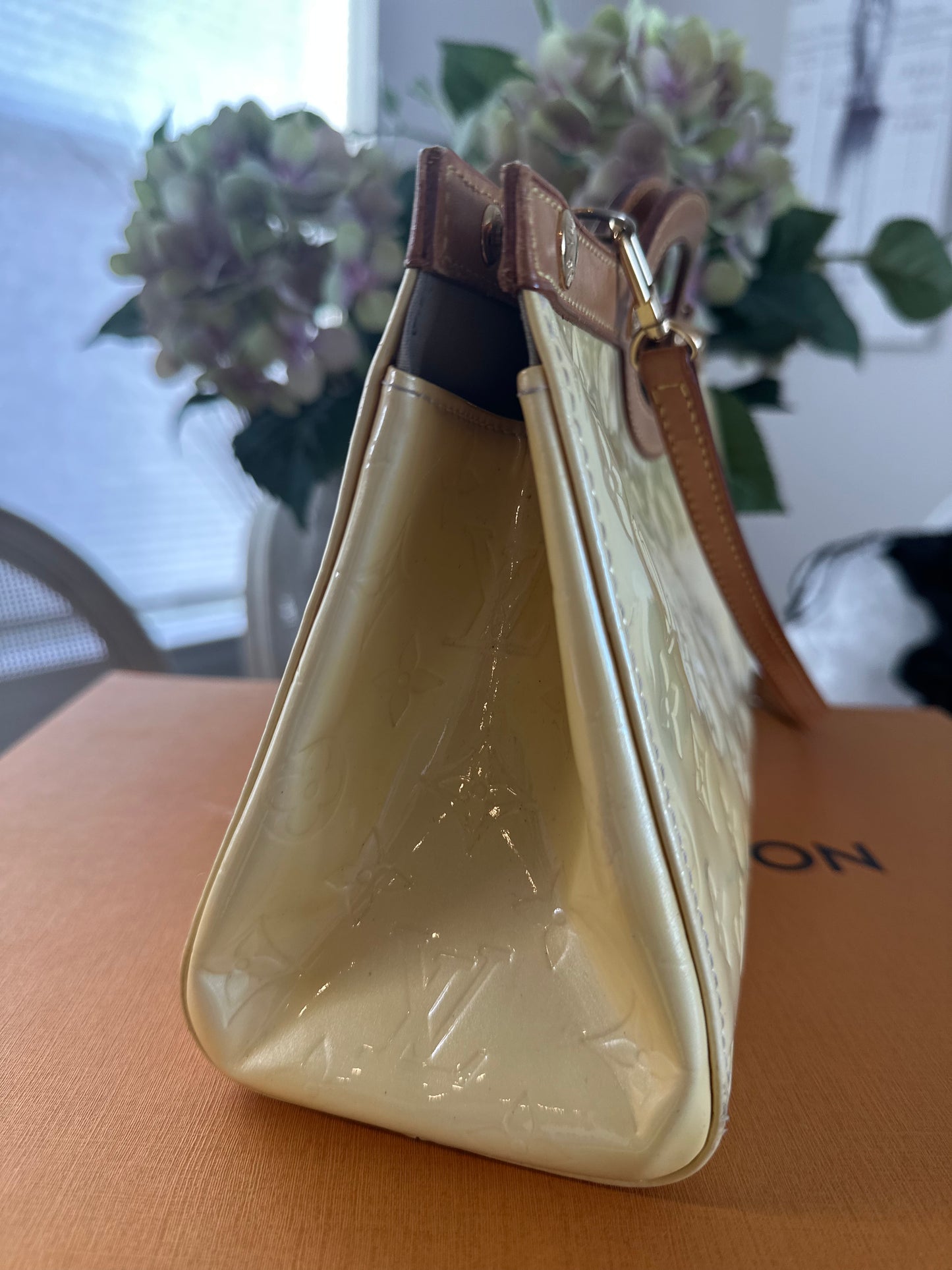 Louis Vuitton Roxbury Drive