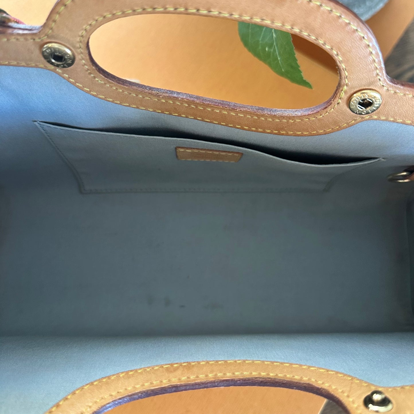 Louis Vuitton Roxbury Drive