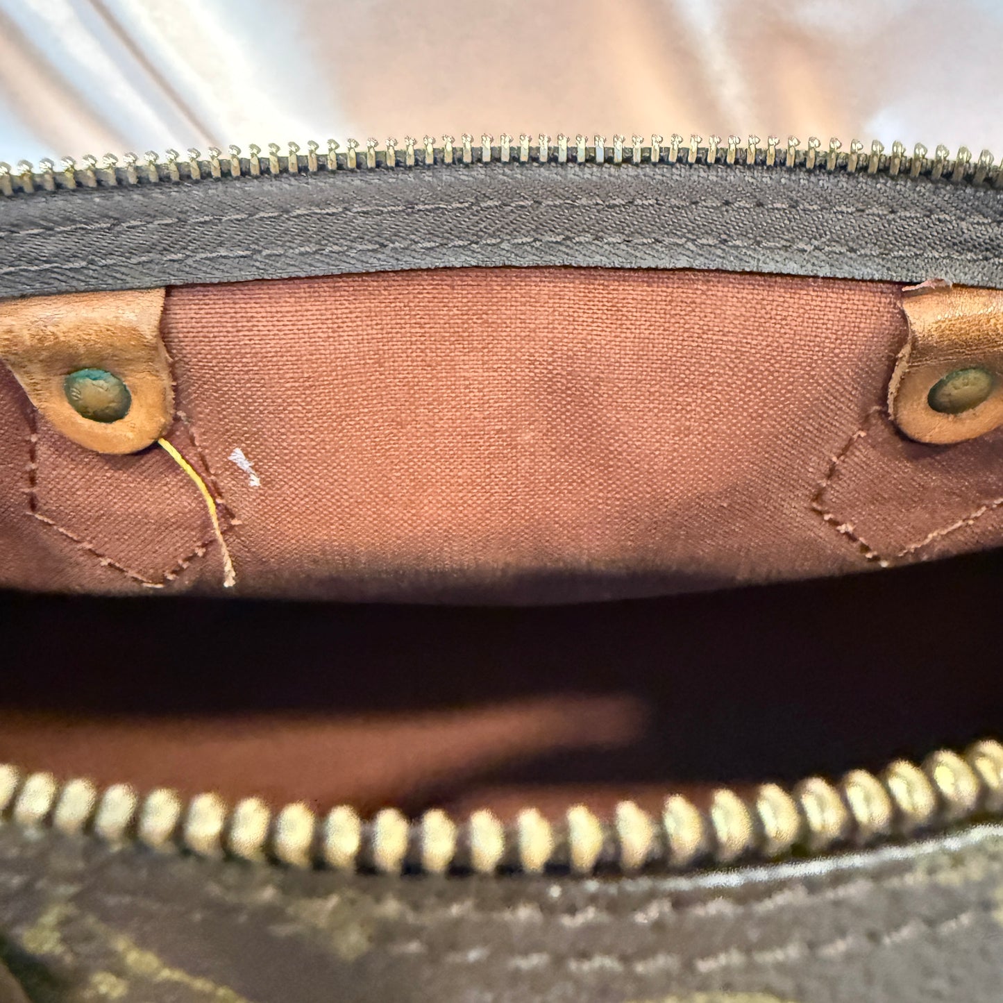 Louis Vuitton Speedy 30