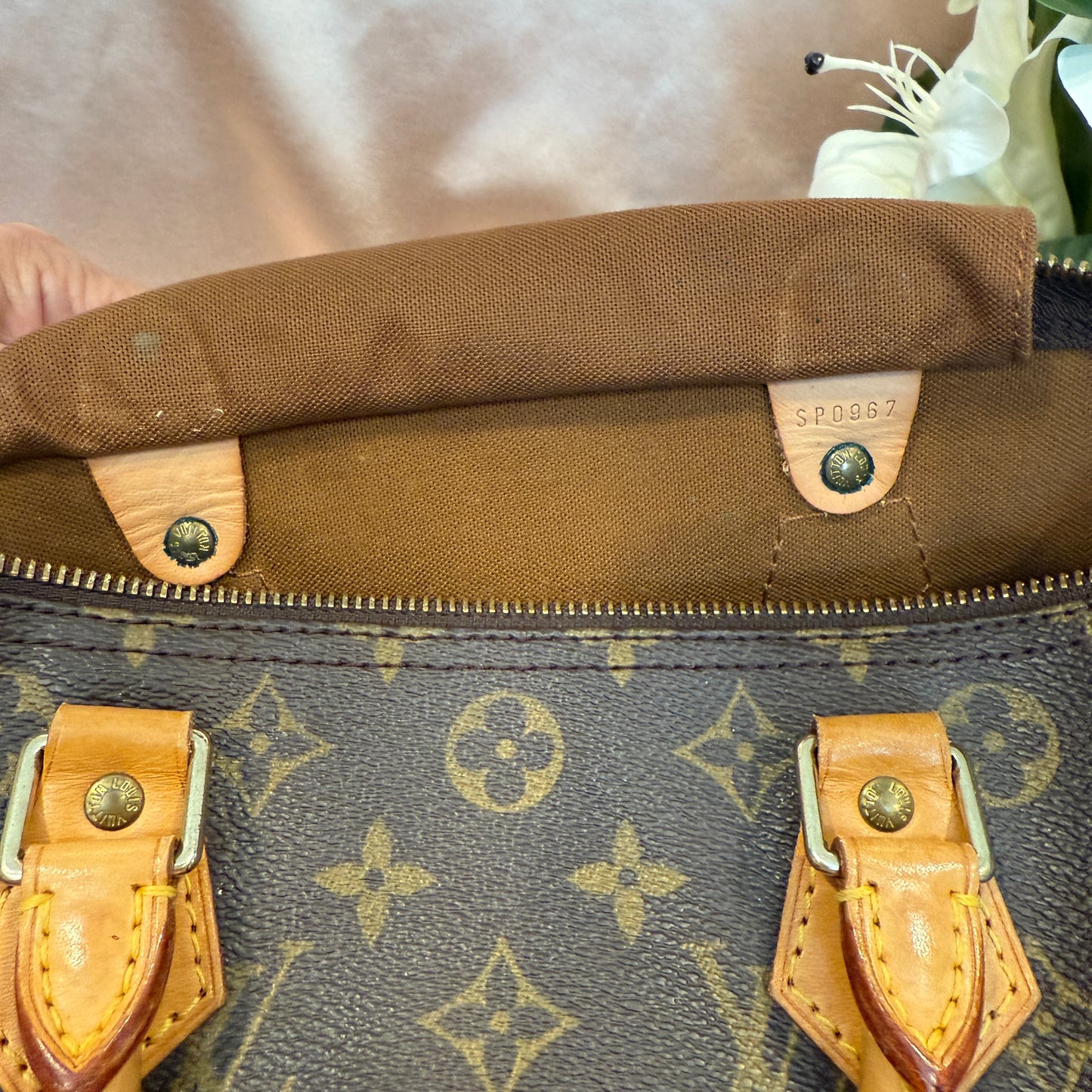 Louis Vuitton Speedy 30