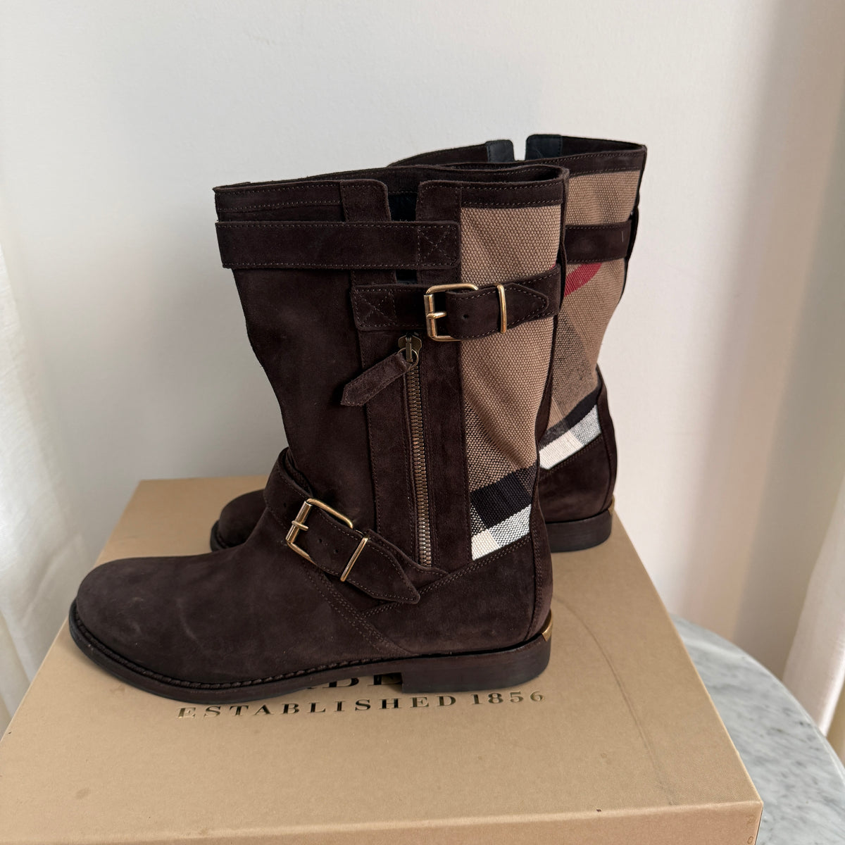 Burberry Novacheck Boots