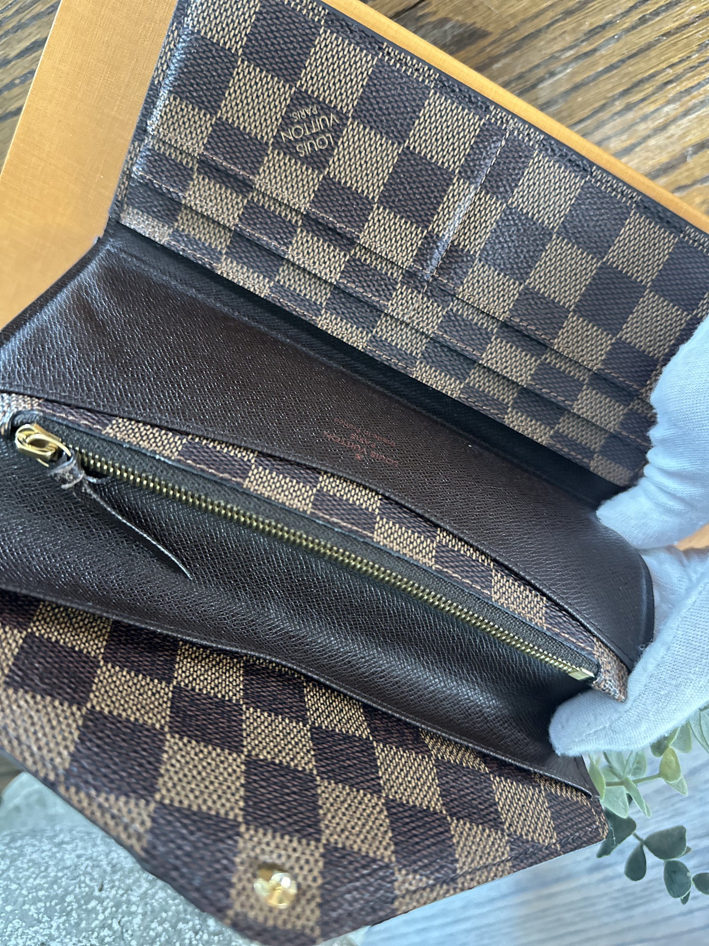 Louis Vuitton Josephine Wallet