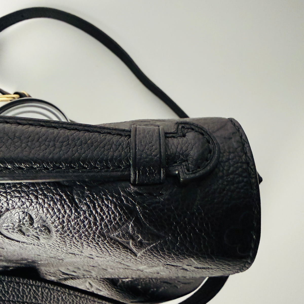 Louis Vuitton Pochette Metis Black Empreinte