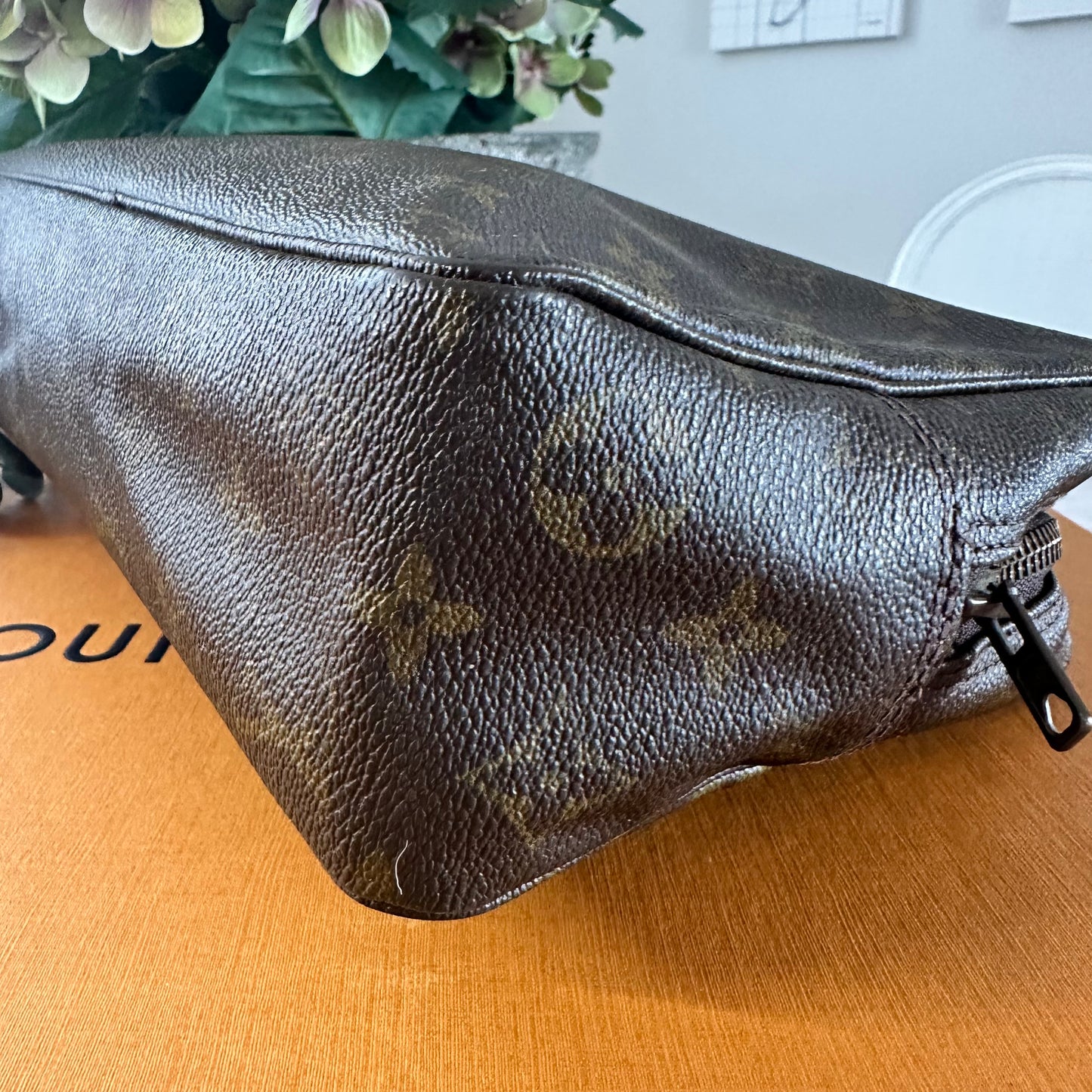 Louis Vuitton Trousse 28
