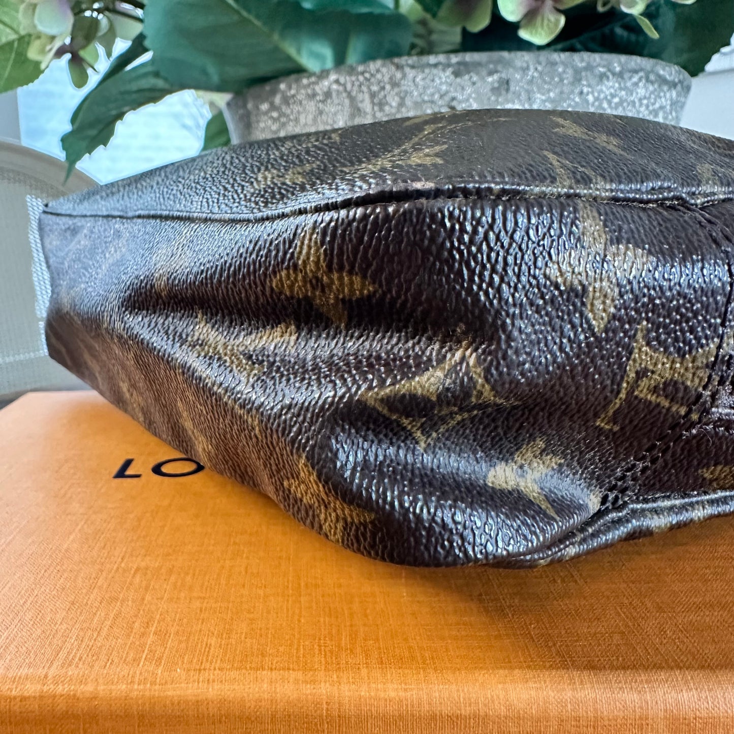 Louis Vuitton Trousse 23