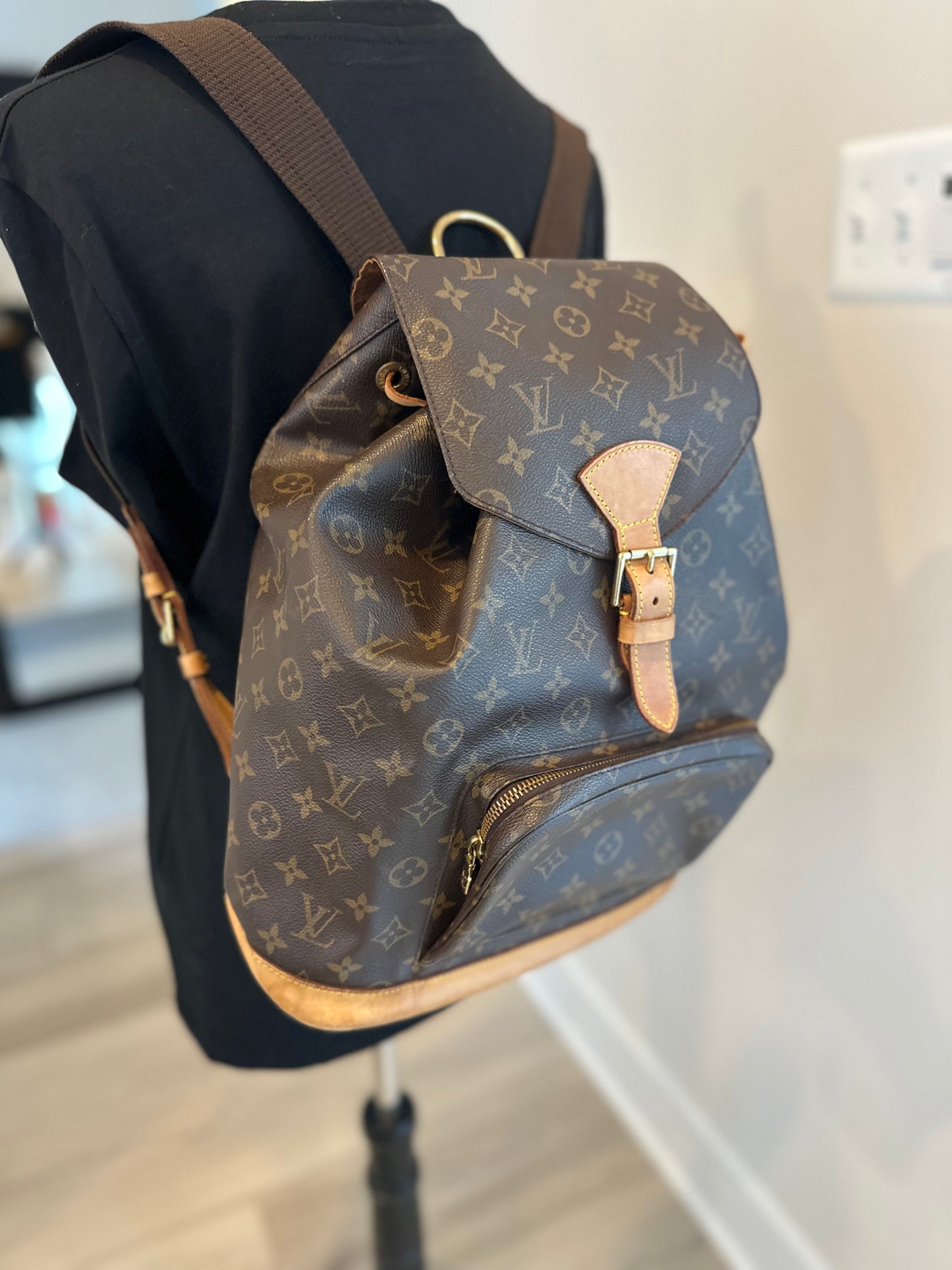 Louis Vuitton Montsouris GM
