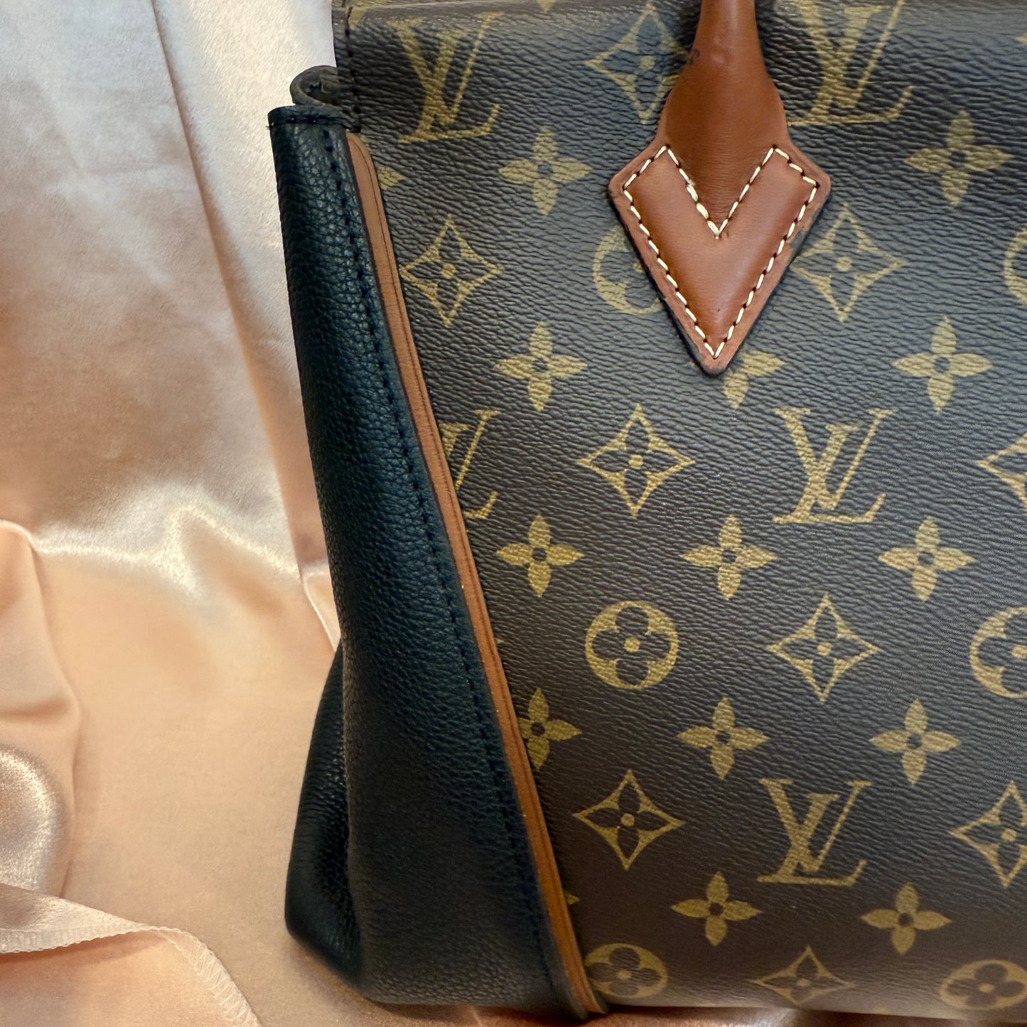 Louis Vuitton W PM Tote