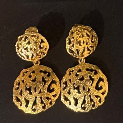 CHANEL FILIGREE CHIP EARRINGS